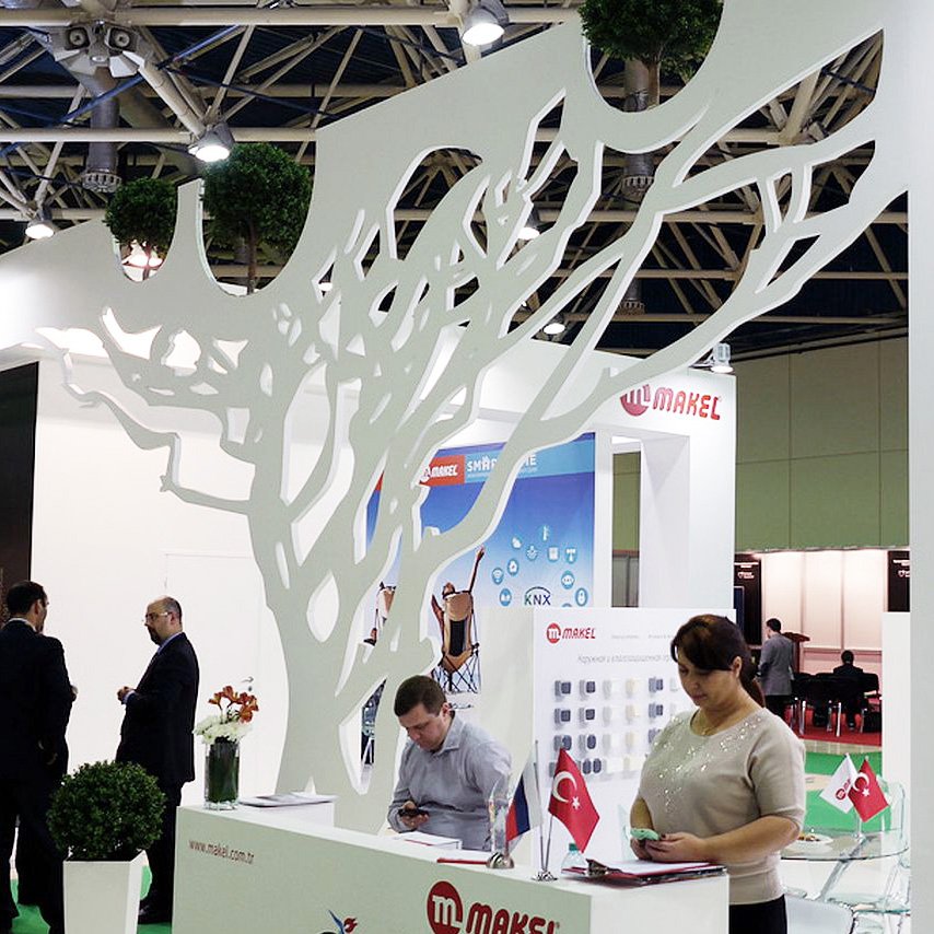 exhibition tailored booth with wooden tree at Moscow trade fair